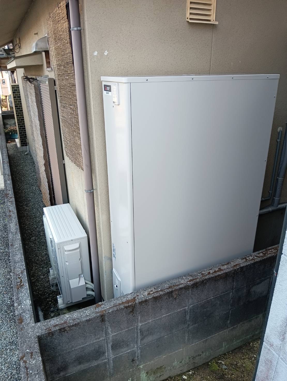 20260122A【補助金対象・省スペース対応】薄型エコキュート交換工事｜限られた設置場所でも安心の施工事例